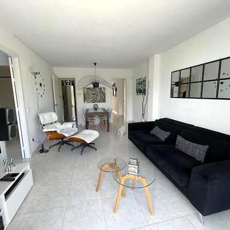 Vivalidays Yolanda Apartment Calella Bagian luar foto