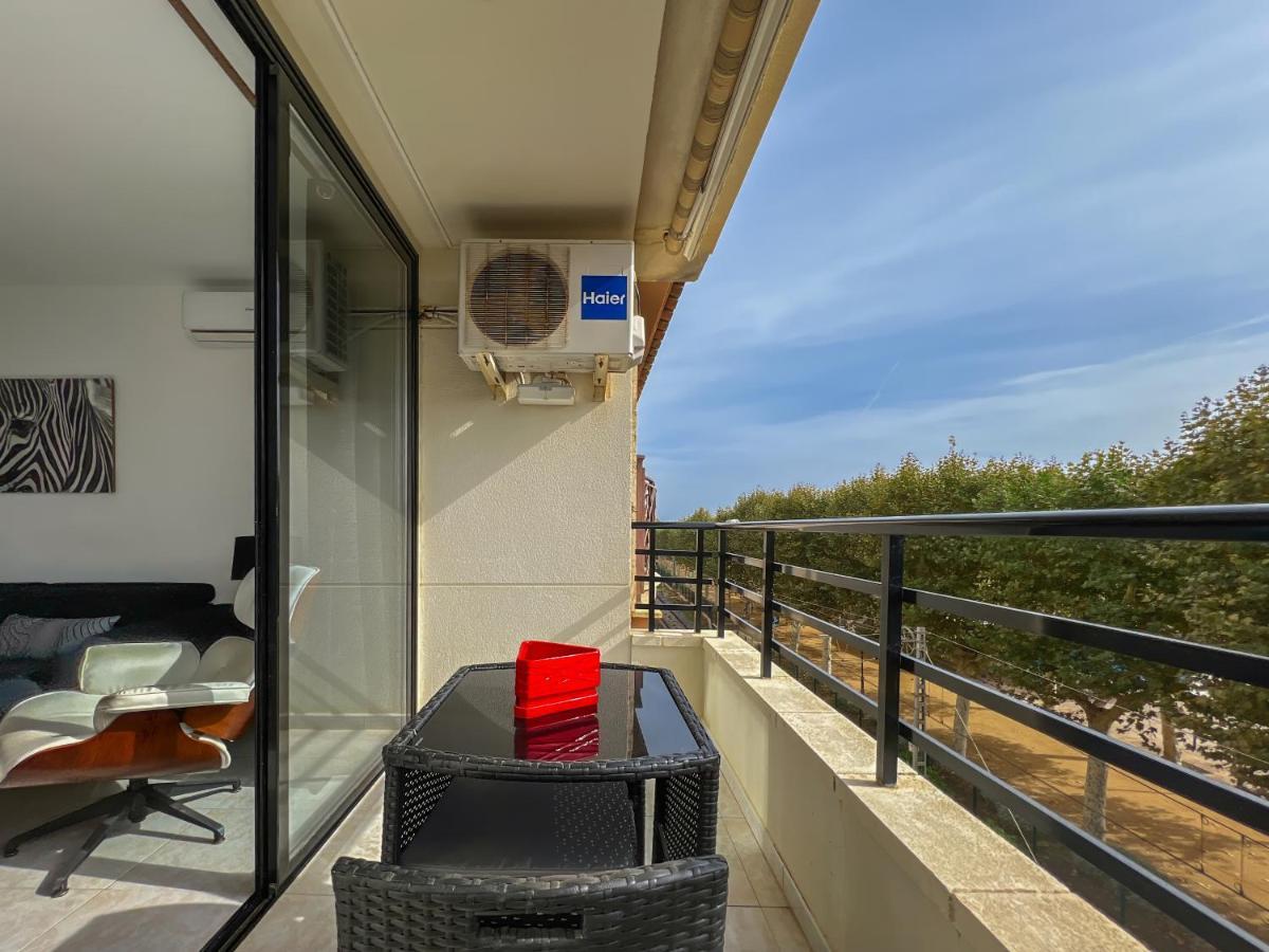 Vivalidays Yolanda Apartment Calella Bagian luar foto